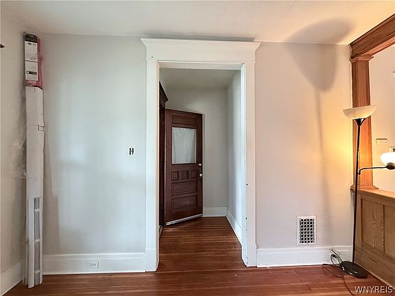 3rd image of 467 East St
