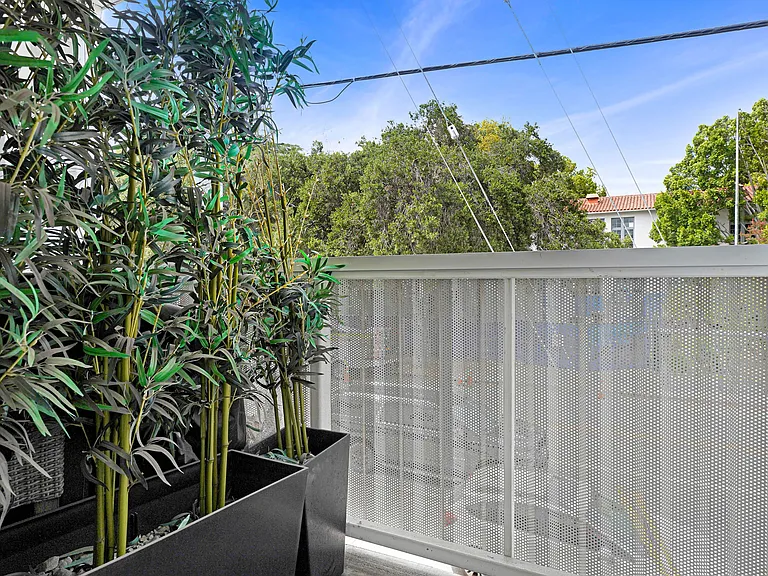 11700 Magnolia Blvd #205 — Photo 10
