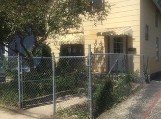 750 Fulton St, Aurora, IL 60505