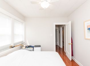 426 S Elmwood Ave #1, Oak Park, IL 60302