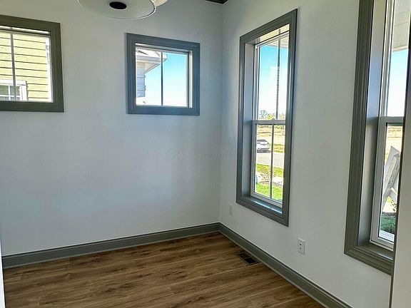 2nd image of 5112 Maple Dr