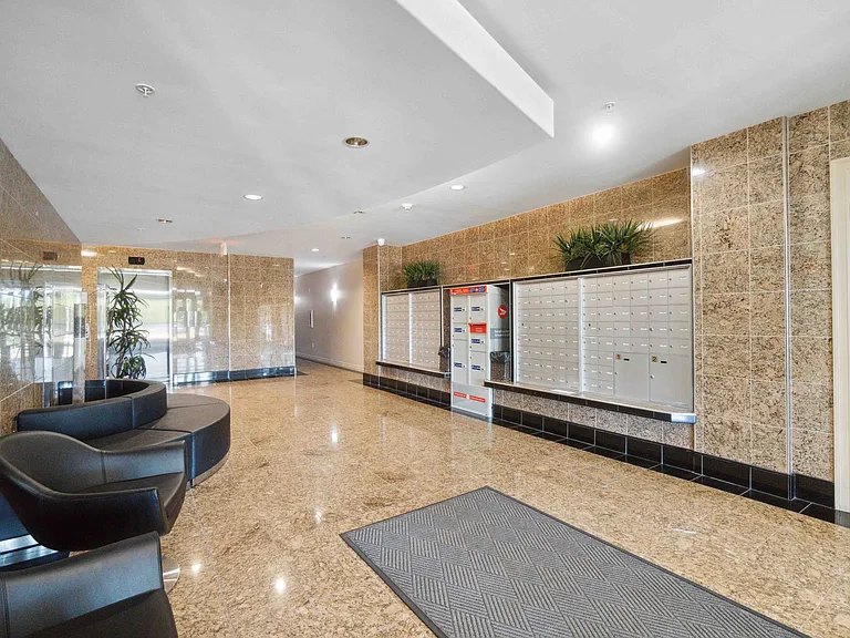 10 Horizon Ct #1101 — Photo 17