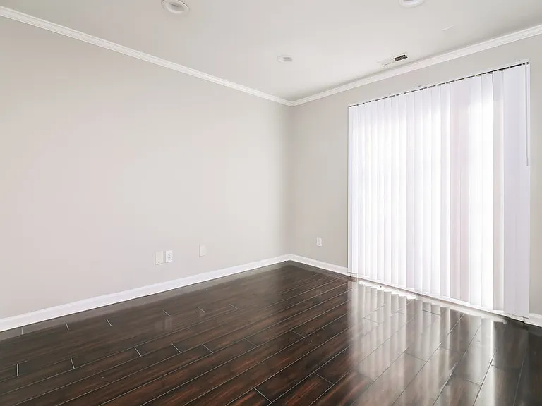 553 Texanna Way — Photo 9