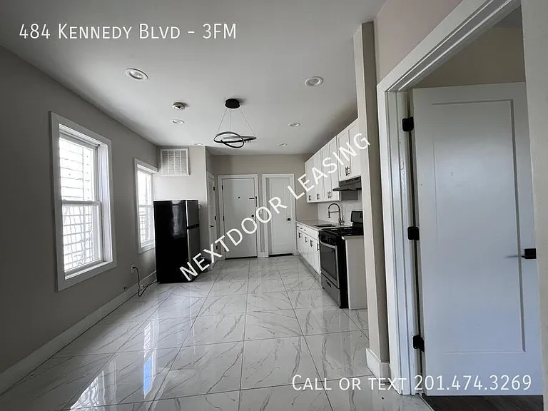 484 Kennedy Blvd #3FM — Photo 5