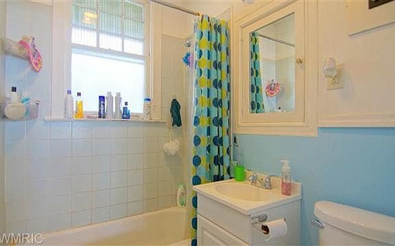 5th image of 1513 Clarendon Ave