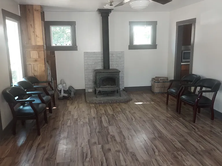 835 N 3rd St — Photo 9