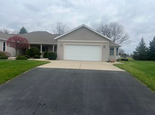 135 Oakwood Dr, Coldwater, MI 49036