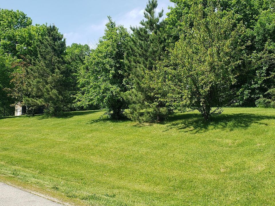 2nd image of 15639 Maple Ridge Rd