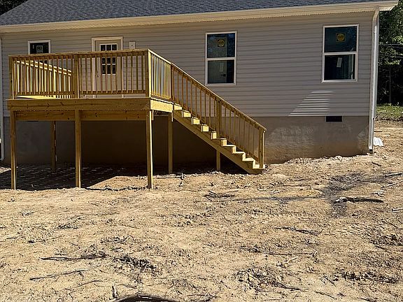 4th image of 12094 Norway Rd
