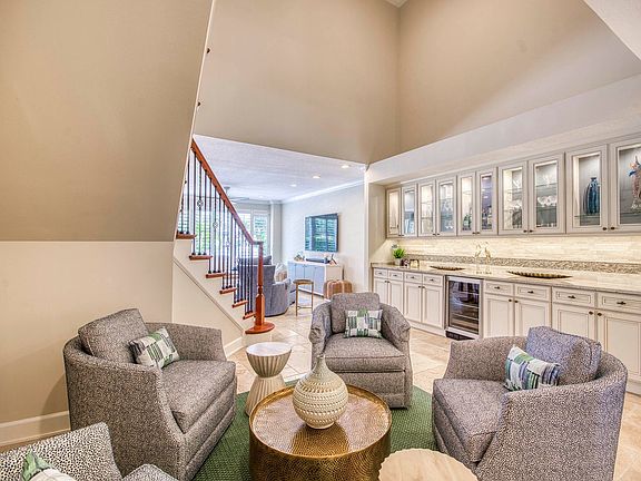 4th image of 2245 Monet Rd