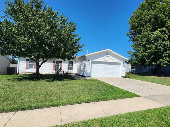 220 SE 44th Pkwy, Topeka, KS 66609