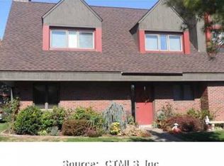 68 Montoya Dr, Branford, CT 06405