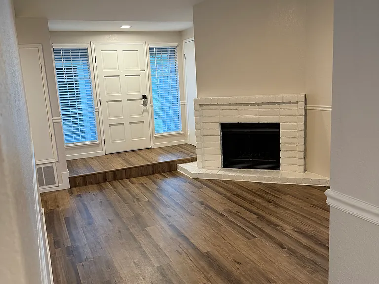 249 Northwood Cmns #249 — Photo 4