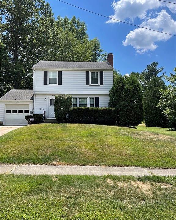 1st image of 745 Pineview Ave