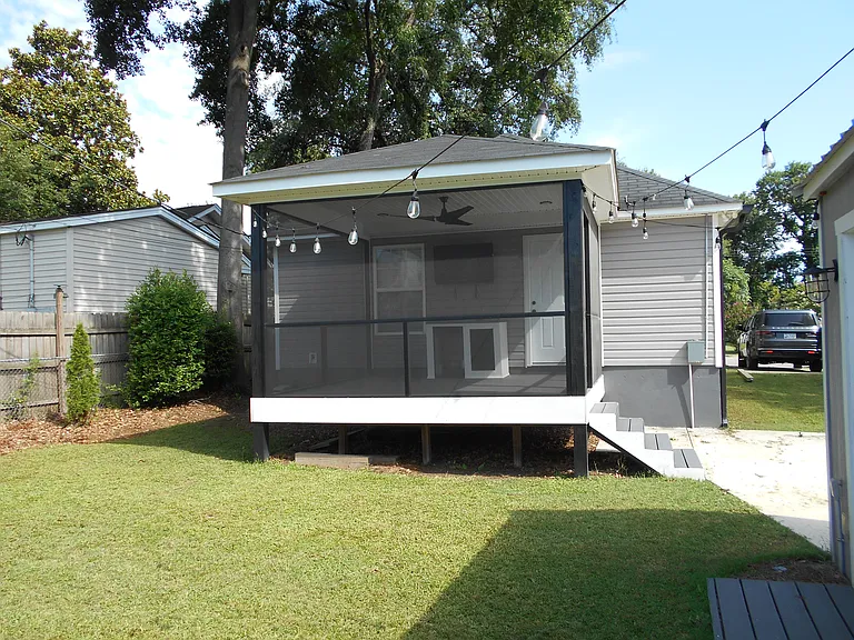 707 Holland Ave — Photo 14
