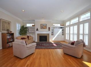 2626 Wroxton Rd, Houston, TX 77005