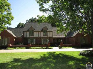 140 SW Fairlawn Rd, Topeka, KS 66606