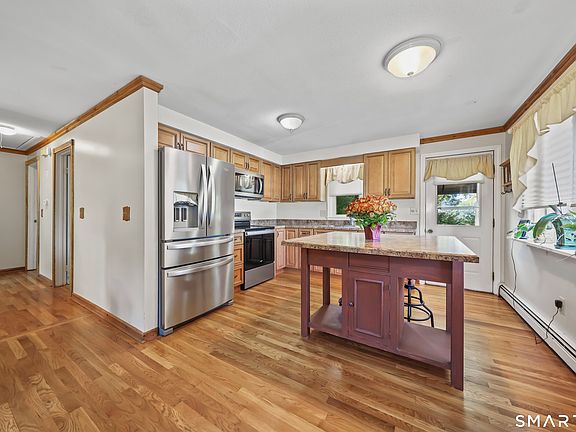 2nd image of 54 Concord Road