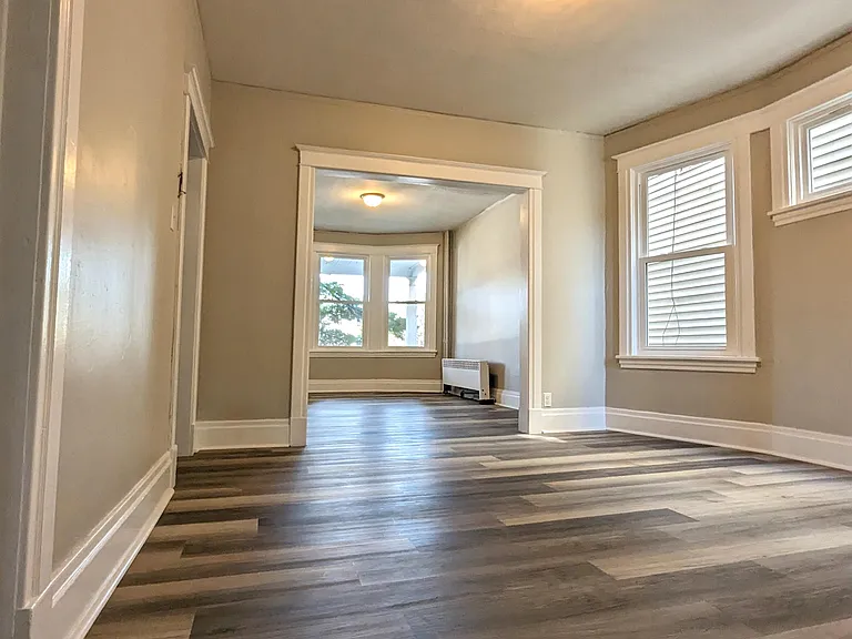 460 Delaware Ave #1 — Photo 2