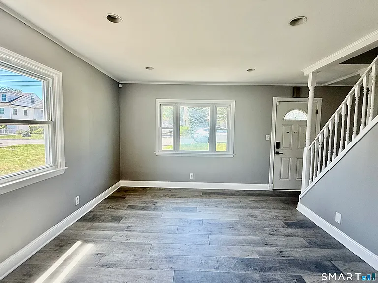 41 Albin Rd — Photo 8