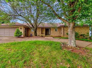 35 James River Rd, Kimberling City, MO 65686