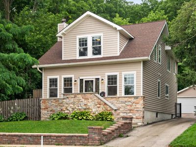 108 N Main St, Algonquin, IL, 60102