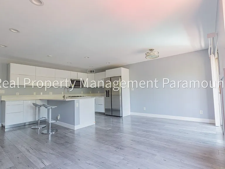 2700 Cahuenga Blvd E #1306 — Photo 30