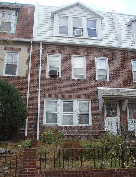 1st image of 2065 33rd St