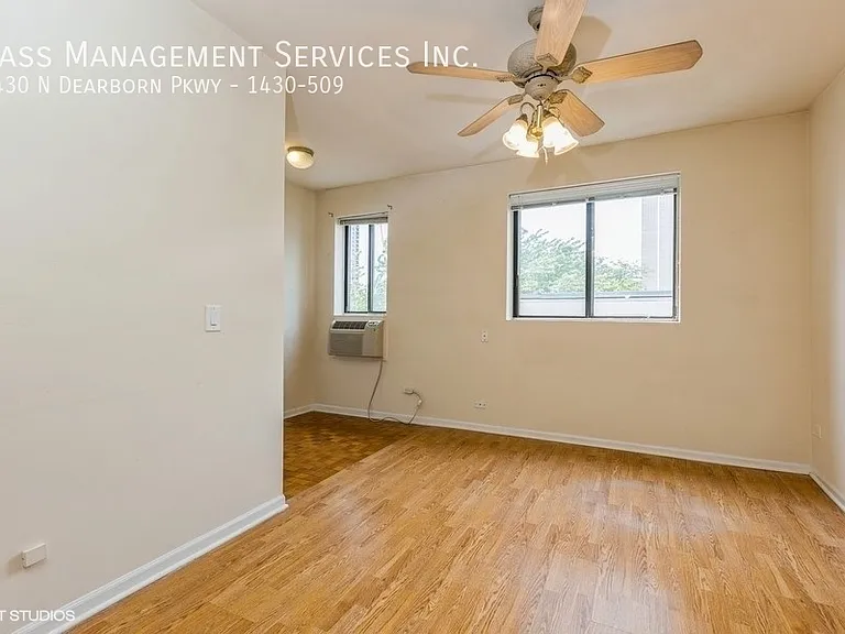 1430 N Dearborn Pkwy — Photo 45