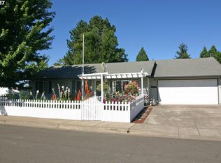 886 Aldridge Pl, Springfield, OR 97478