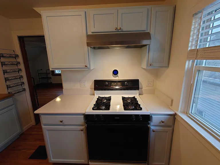 64U Parkwood Ave — Photo 11