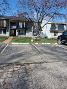 513 Monroe St APT 6, Pacific, MO, 63069