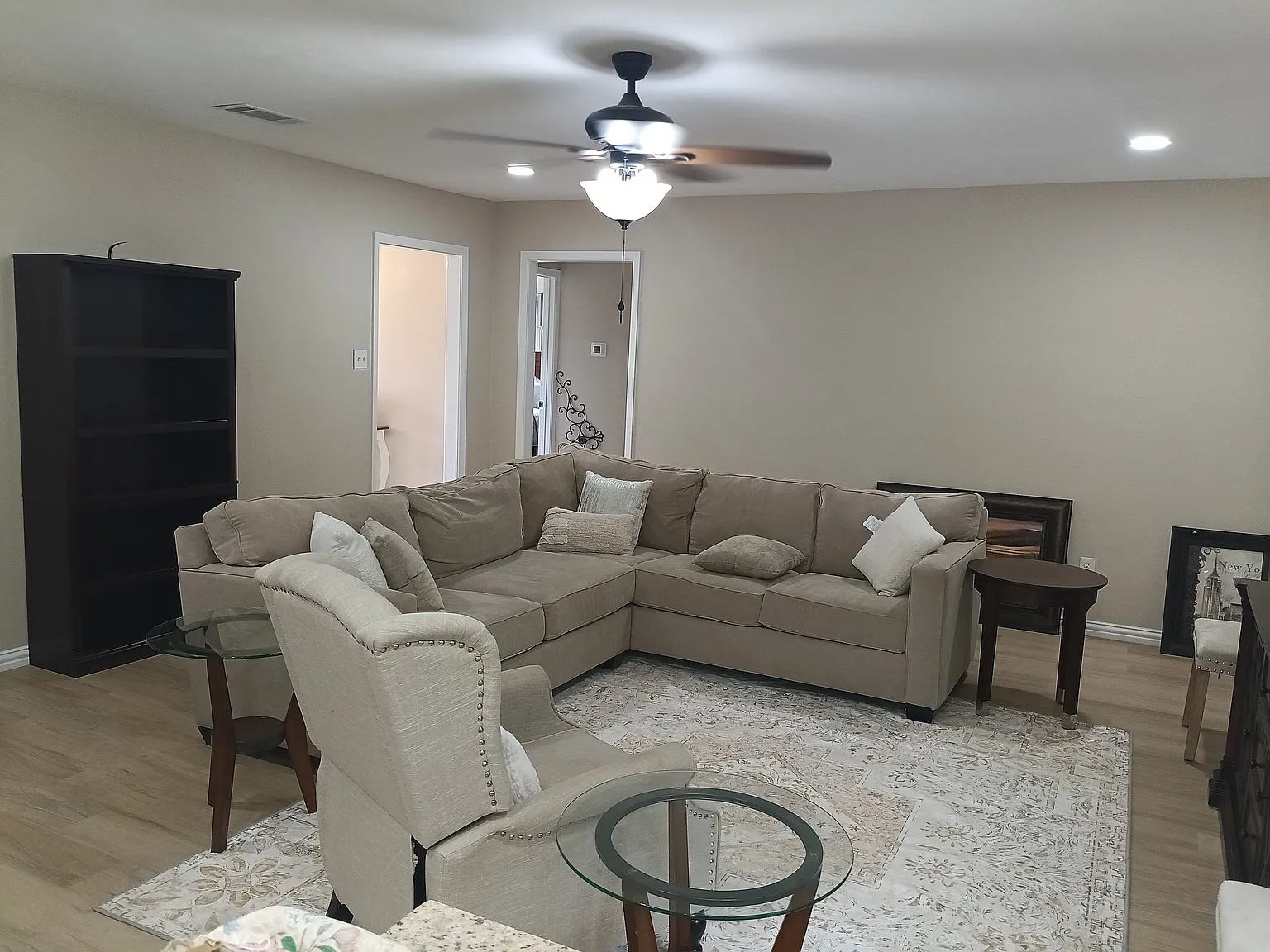4 bed, 1643 sqft, $980 — Photo 4