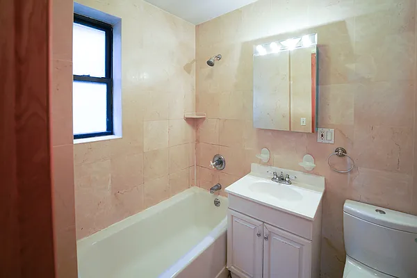 Rented by 620 MGMT | media 19