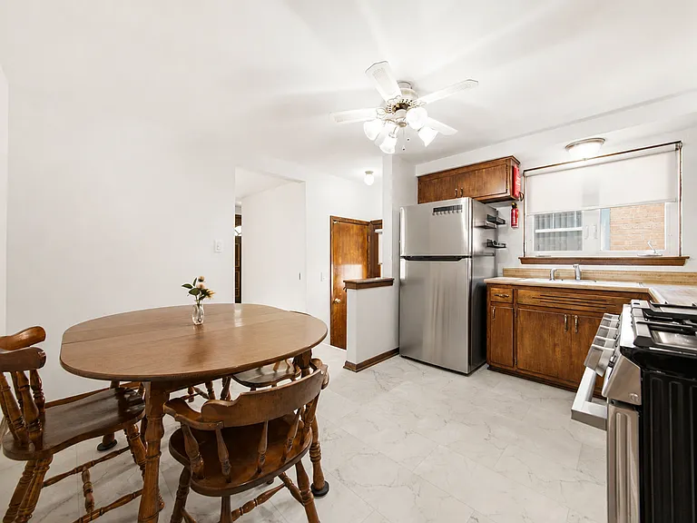 5145 S Melvina Ave — Photo 5