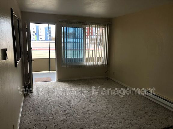 4th image of 1439 NW 52nd St Unit 19