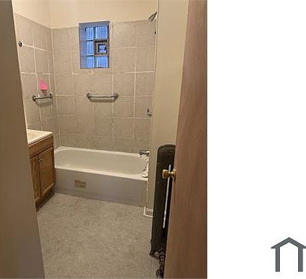 2nd image of 3100 W Douglas Blvd #3B