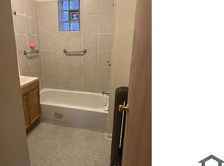 3100 W Douglas Blvd #2A, Chicago, IL 60623