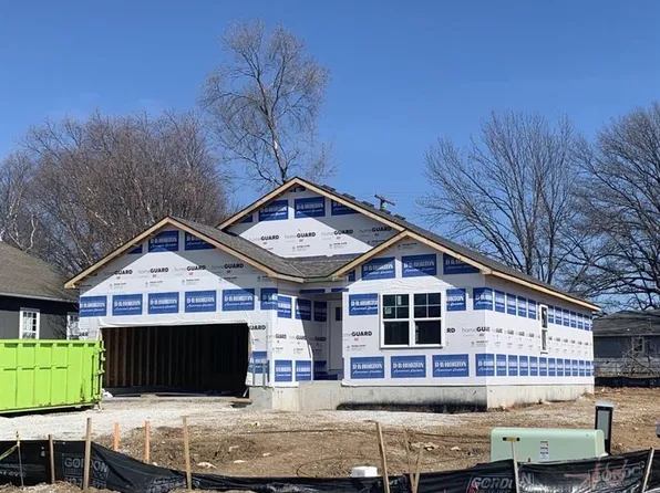 21670 S Madison St, Spring Hill, KS 66083