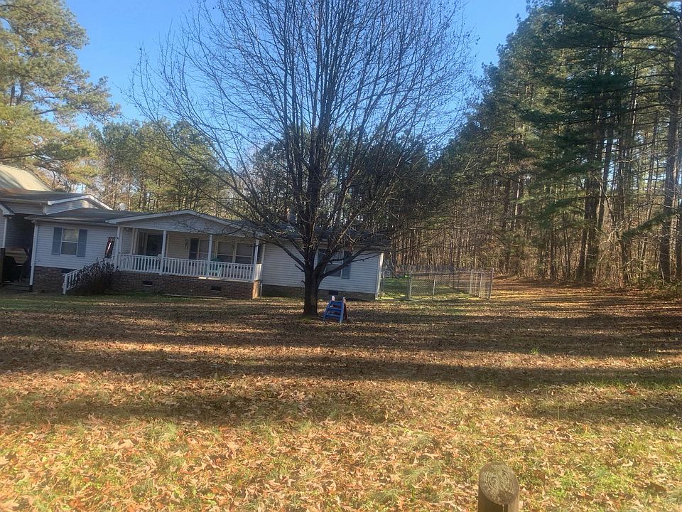 1st image of 213 Hamilton Ln