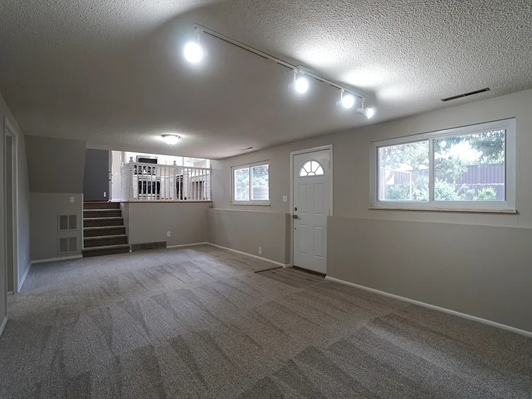 5007 Alta Loma Rd — Photo 23