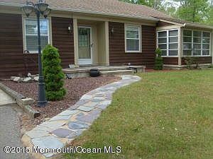 2nd image of 19 Cardinal Dr