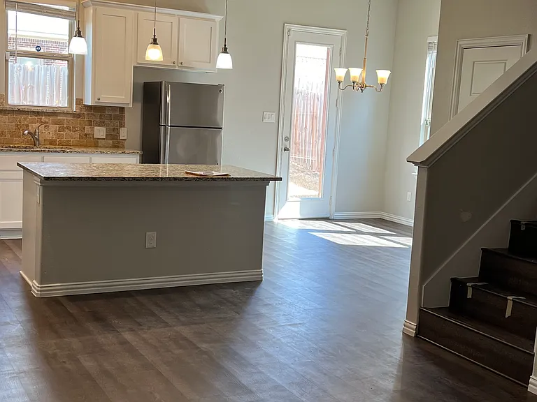 4904 Villas Dr #4904 — Photo 3