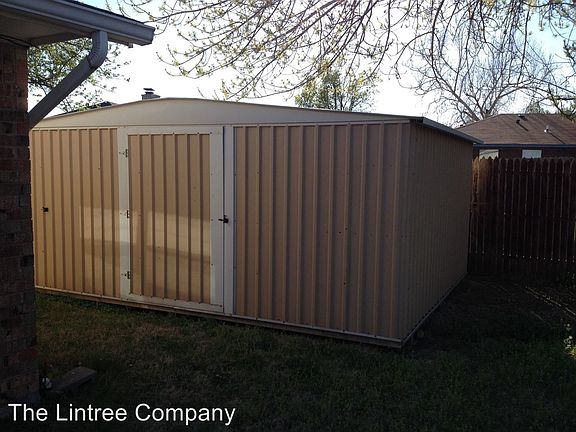 4th image of 1604 NW Keystone Dr