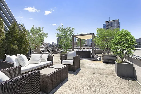 Sold by Compass | media 9