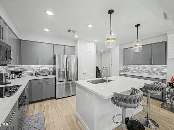 250 W QUEEN CREEK Road #145, Chandler, AZ 85248
