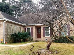2325 Rue Beaux Chenes, Ocean Springs, MS 39564