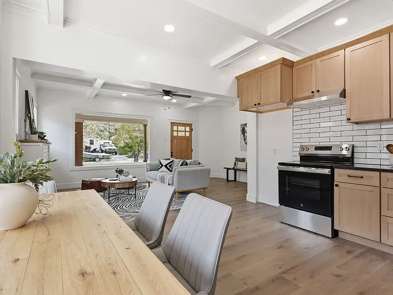 2541 Brinker Ave — Photo 16