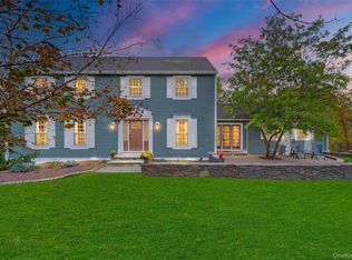 57 Kingwood Dr, Poughkeepsie, NY 12601