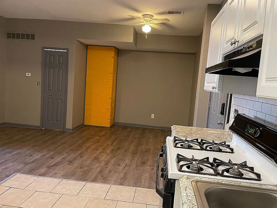 4031 Wesson St — Photo 2